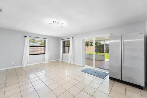2105 Wellington Road West Palm Beach FL 33409