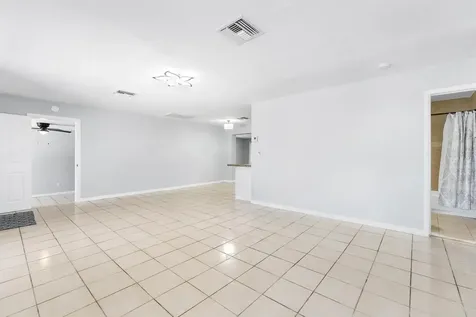2105 Wellington Road West Palm Beach FL 33409