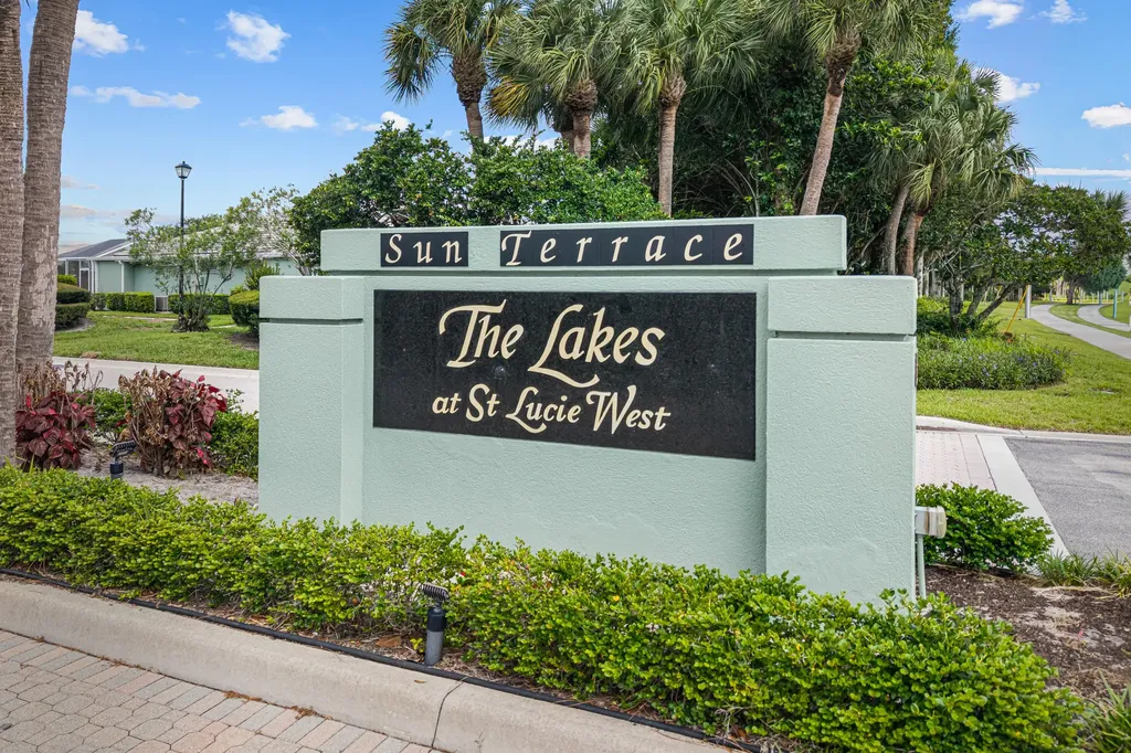 1202 NW Sun Terrace Circle Port St Lucie FL 34986