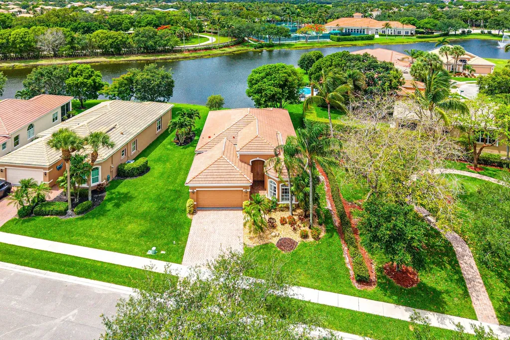 8240 Parini Way Lake Worth FL 33467