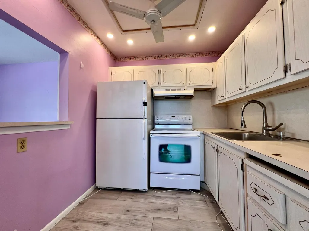 140 Norwich F West Palm Beach FL 33417