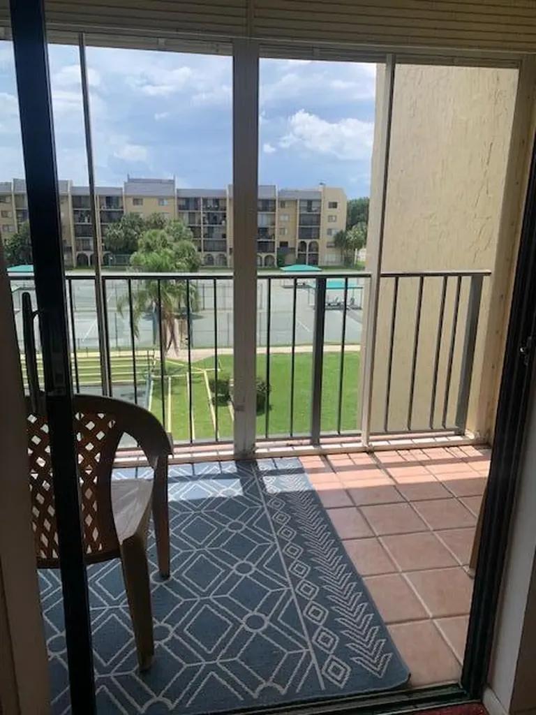 2820 Tennis Club Drive West Palm Beach FL 33417