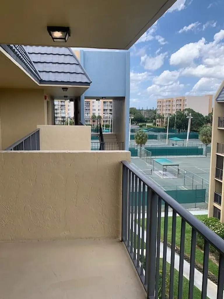 2820 Tennis Club Drive West Palm Beach FL 33417