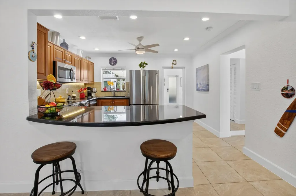 468 W Ocean Avenue Boynton Beach FL 33435