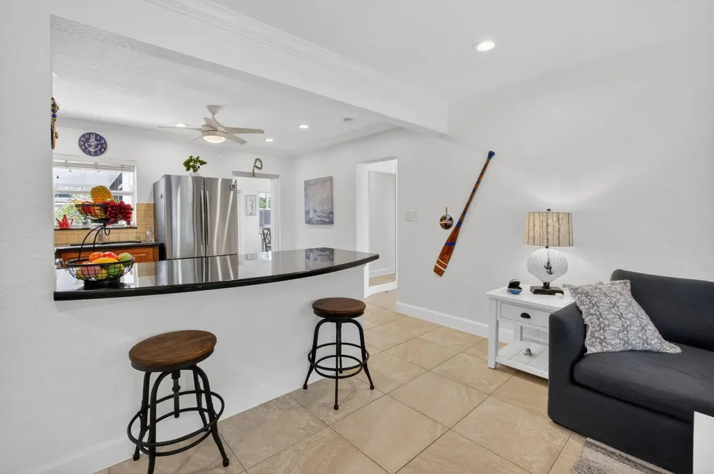 468 W Ocean Avenue Boynton Beach FL 33435