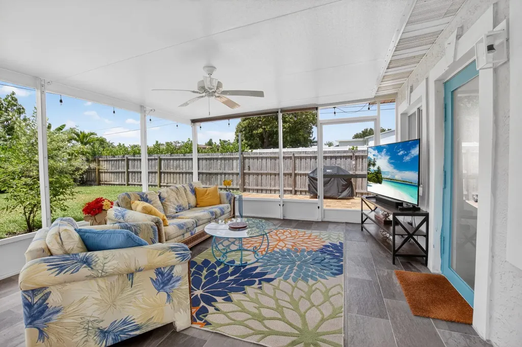 468 W Ocean Avenue Boynton Beach FL 33435