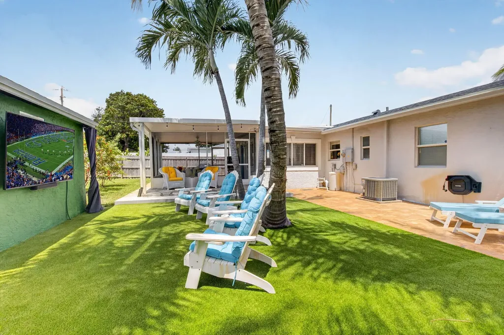 468 W Ocean Avenue Boynton Beach FL 33435