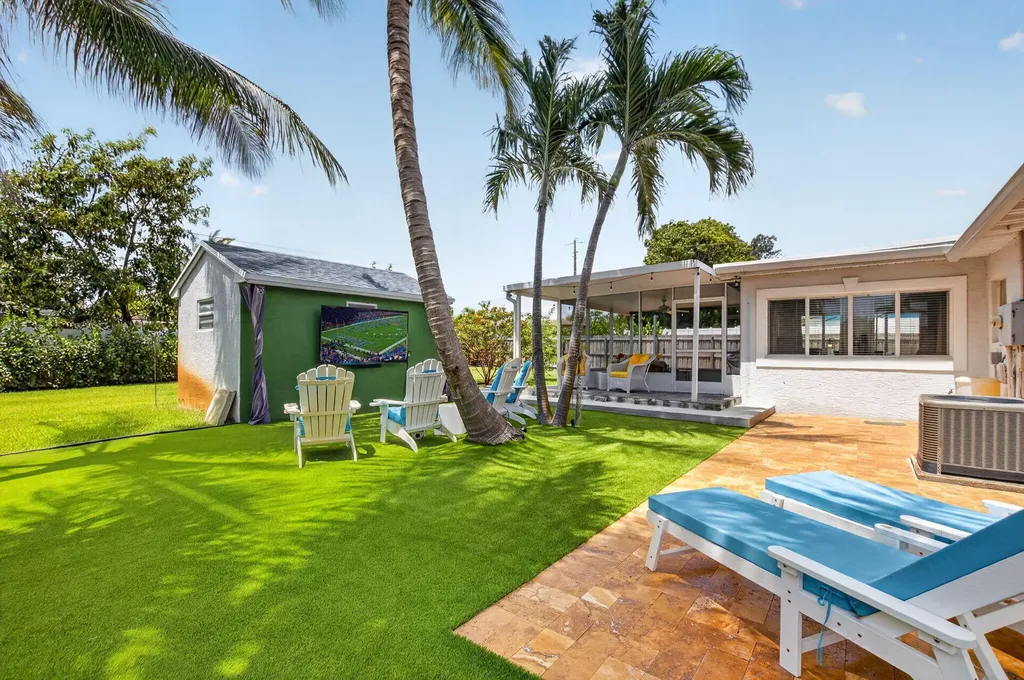 468 W Ocean Avenue Boynton Beach FL 33435