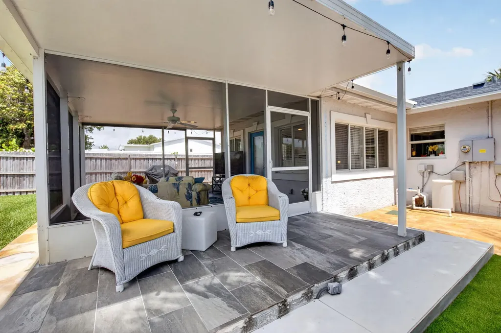 468 W Ocean Avenue Boynton Beach FL 33435