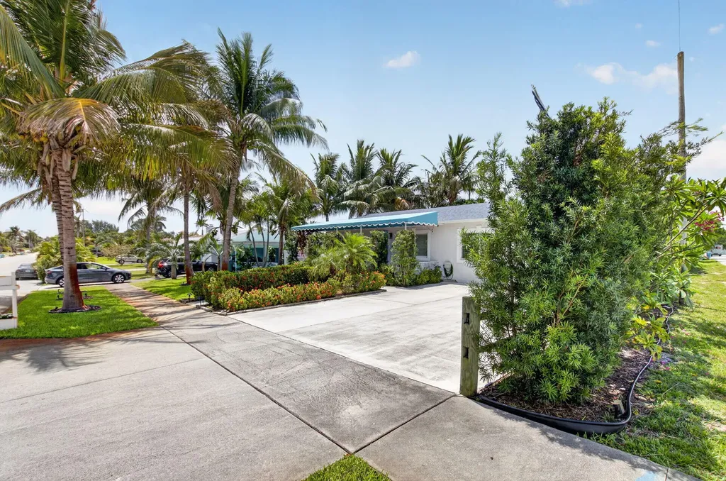 468 W Ocean Avenue Boynton Beach FL 33435