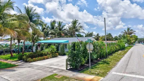 468 W Ocean Avenue Boynton Beach FL 33435