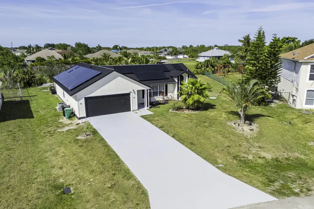 601 SW Icon Avenue Port St Lucie FL 34953