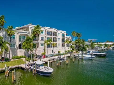 2720 NE 15th Street Fort Lauderdale FL 33304