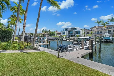 2720 NE 15th Street Fort Lauderdale FL 33304