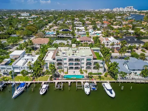 2720 NE 15th Street Fort Lauderdale FL 33304