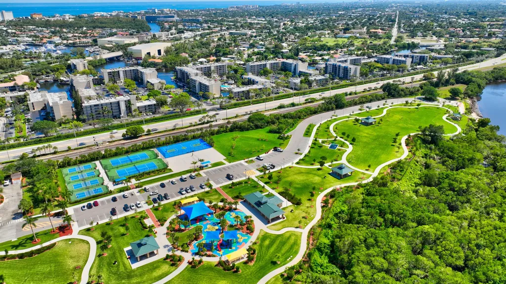 4 Royal Palm Way Boca Raton FL 33432