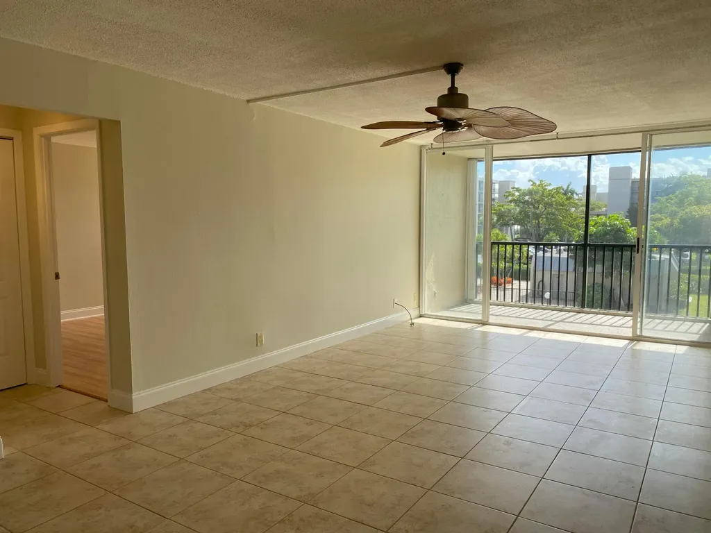 4 Royal Palm Way Boca Raton FL 33432