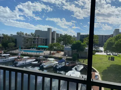 4 Royal Palm Way Boca Raton FL 33432