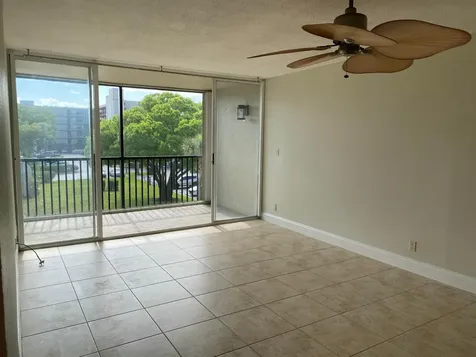 4 Royal Palm Way Boca Raton FL 33432