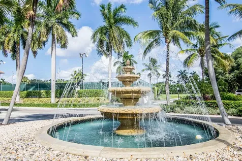 4 Royal Palm Way Boca Raton FL 33432