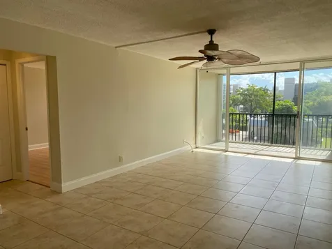 4 Royal Palm Way Boca Raton FL 33432