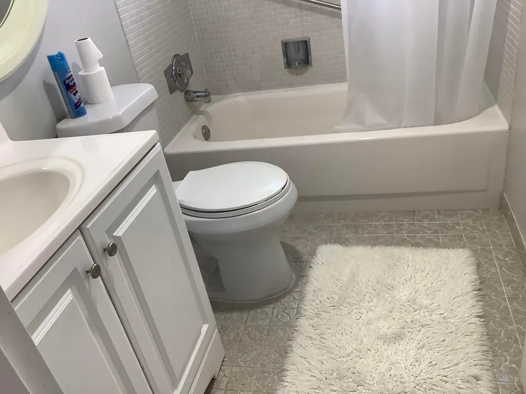 189 Saxony Delray Beach FL 33446