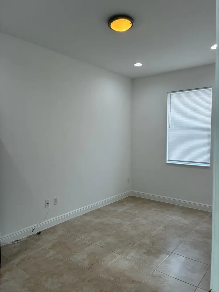 6989 Pines Circle Coconut Creek FL 33073
