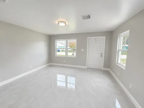 1127 Avenue E Fort Pierce FL 34950