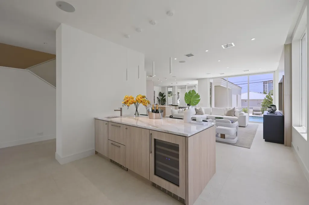 519 SE 4th Avenue Delray Beach FL 33483