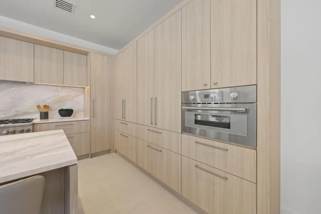 519 SE 4th Avenue Delray Beach FL 33483