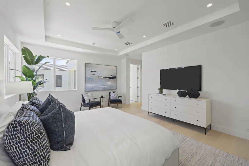 519 SE 4th Avenue Delray Beach FL 33483