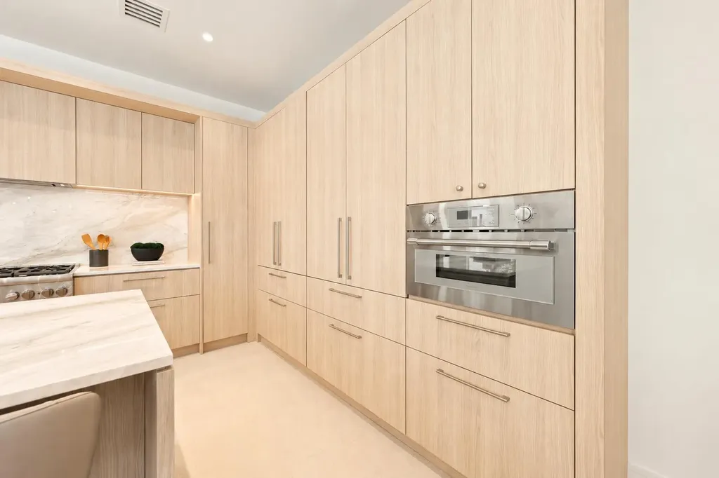 519 SE 4th Avenue Delray Beach FL 33483
