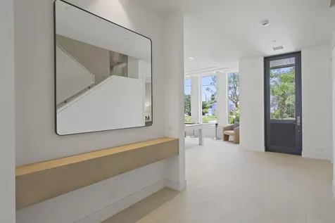 519 SE 4th Avenue Delray Beach FL 33483