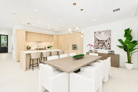 519 SE 4th Avenue Delray Beach FL 33483