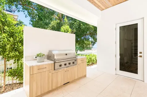 519 SE 4th Avenue Delray Beach FL 33483