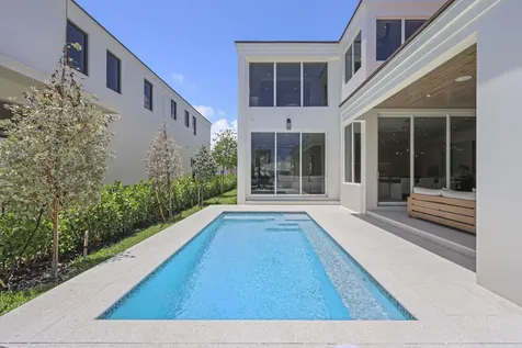 519 SE 4th Avenue Delray Beach FL 33483