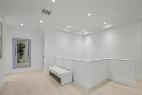 519 SE 4th Avenue Delray Beach FL 33483