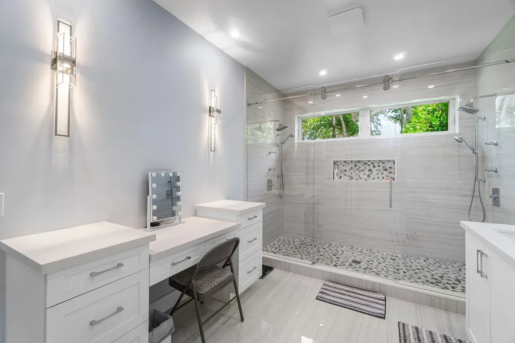 2404 NW 67th Street Boca Raton FL 33496