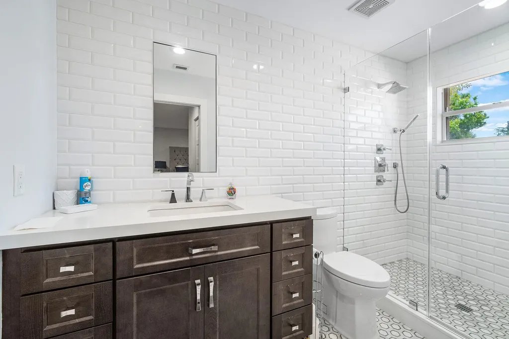 2404 NW 67th Street Boca Raton FL 33496