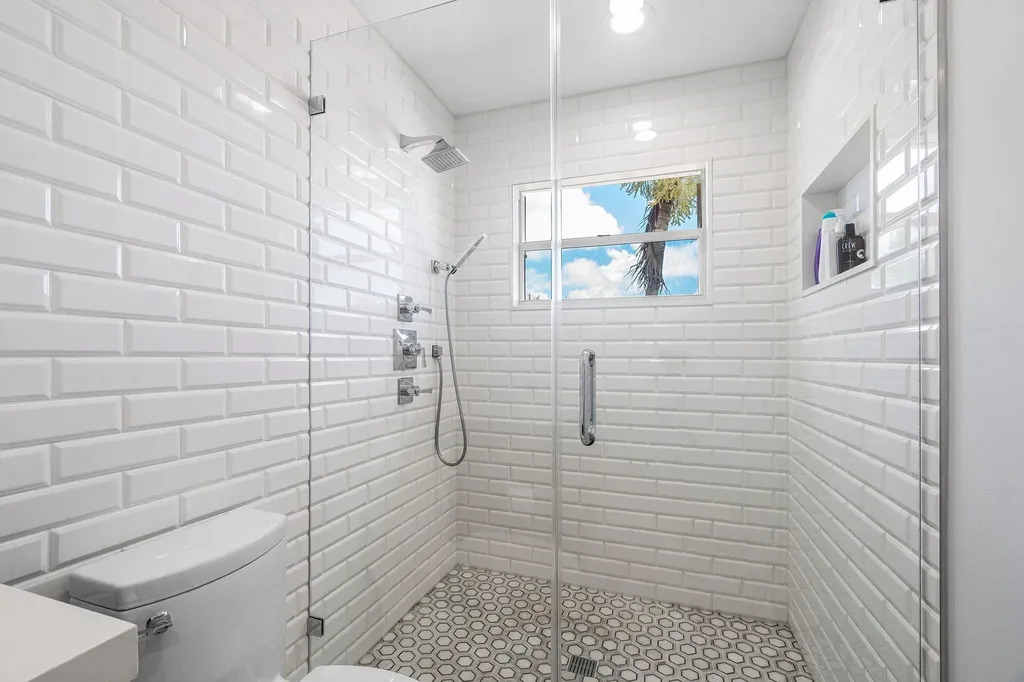 2404 NW 67th Street Boca Raton FL 33496