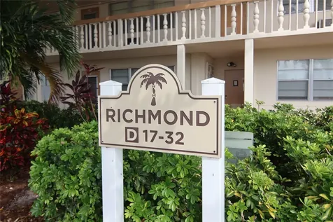 29 Richmond D Deerfield Beach FL 33442
