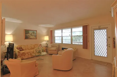29 Richmond D Deerfield Beach FL 33442