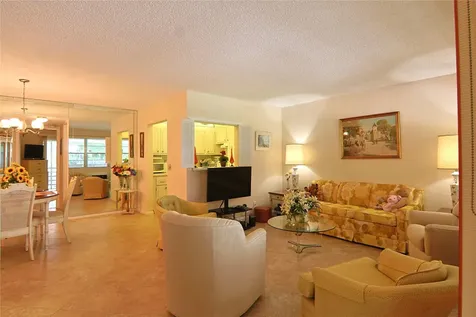 29 Richmond D Deerfield Beach FL 33442
