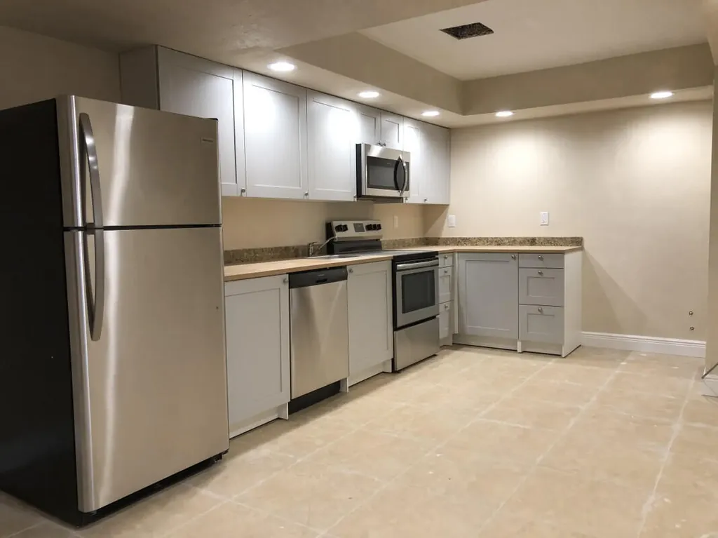 279 SE 8th Terrace Deerfield Beach FL 33441