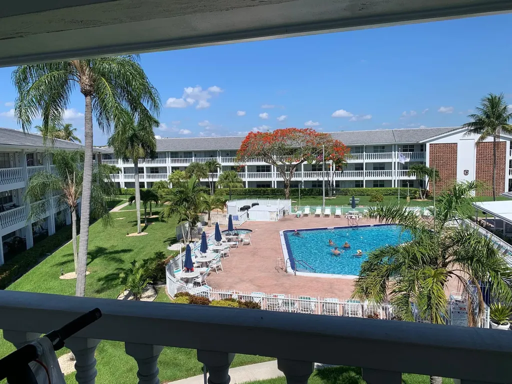 2453 NE 51st Street Fort Lauderdale FL 33308