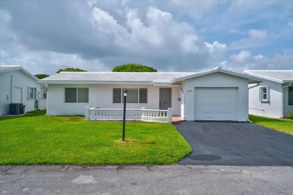 2086 SW 12th Avenue Boynton Beach FL 33426