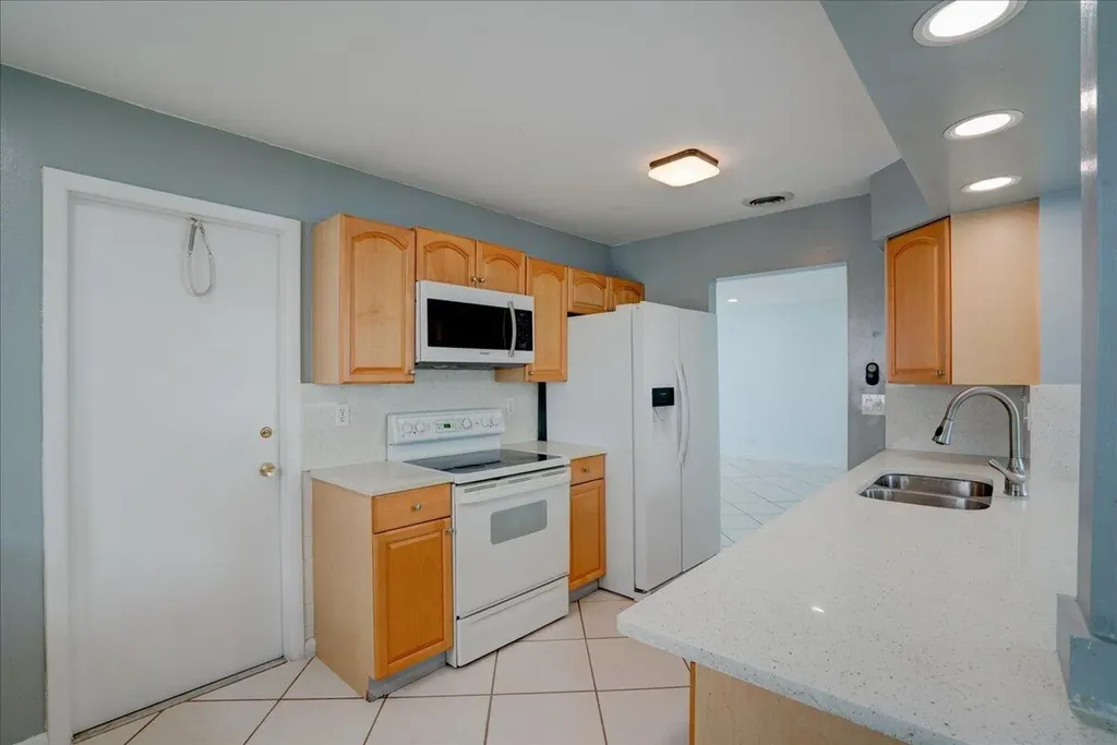 2086 SW 12th Avenue Boynton Beach FL 33426