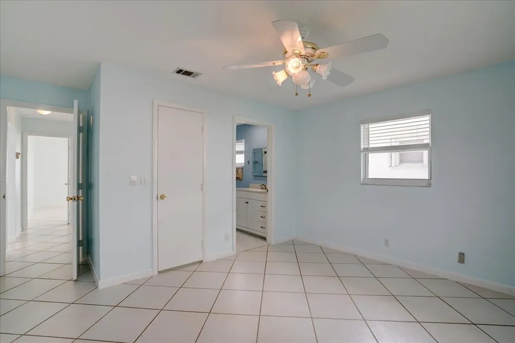 2086 SW 12th Avenue Boynton Beach FL 33426