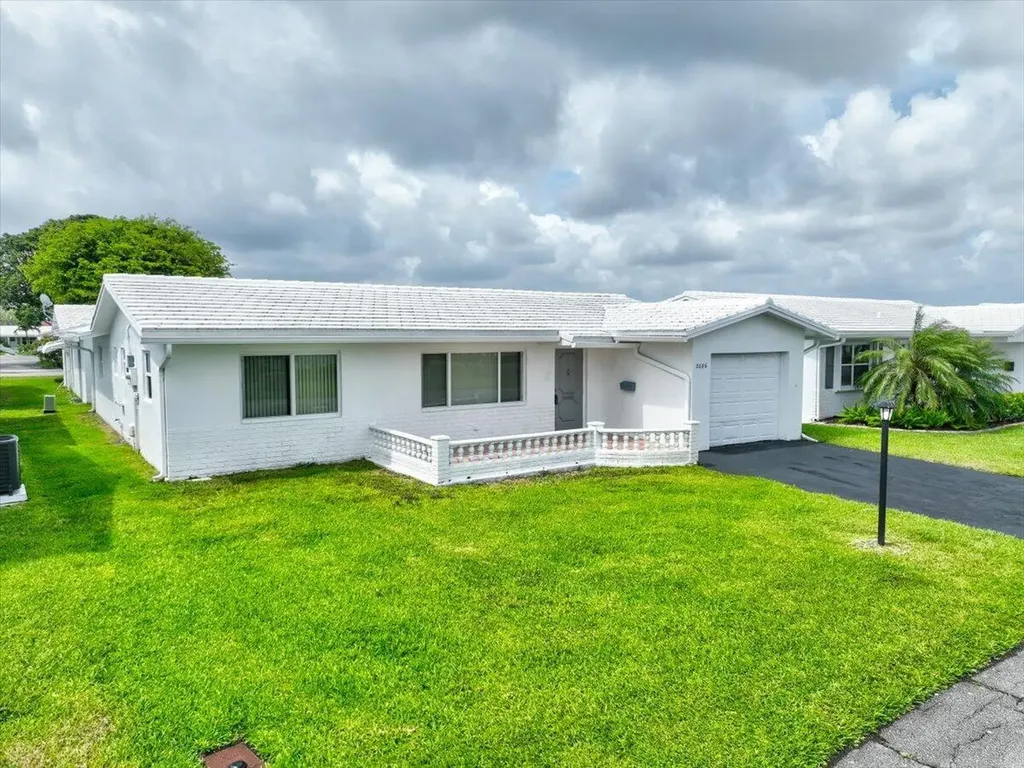 2086 SW 12th Avenue Boynton Beach FL 33426