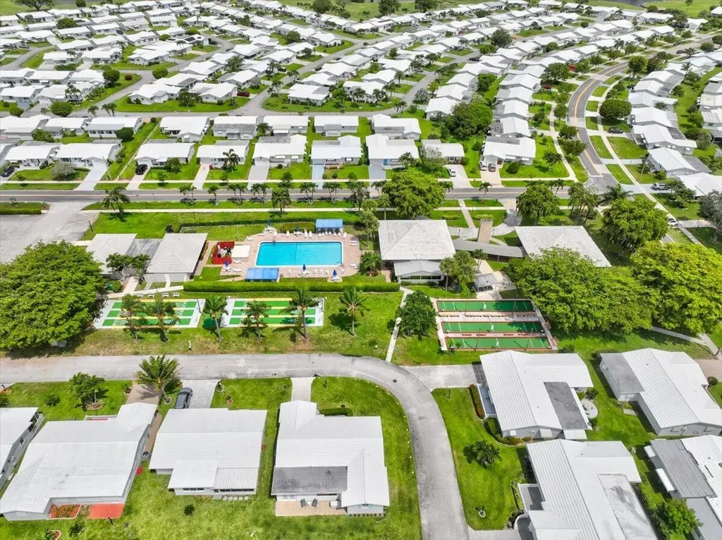 2086 SW 12th Avenue Boynton Beach FL 33426